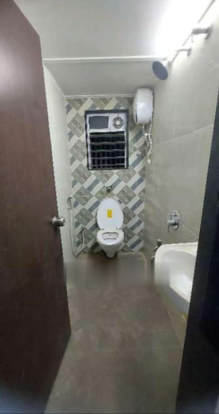 Bathroom, om-sai-union-chs 2 Bedroom 580 Sq.Ft. Apartment In Chembur Mumbai 7534257
