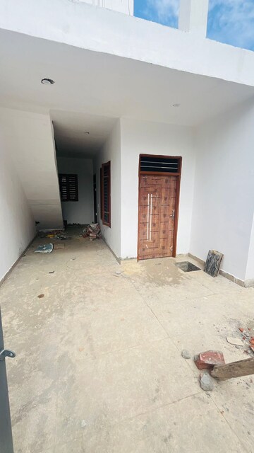 Room in 3 BHK Independent House at Sector 127 – for Sale