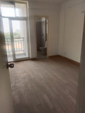 Room in 3 BHK Builder Floor at BPTP Elite Floors, Sector 83 – for Sale