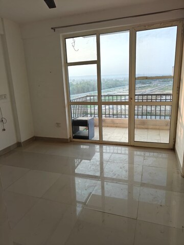 Room in 2 BHK Apartment at GLS Arawali Homes, Sohna Sector 4 – for Sale