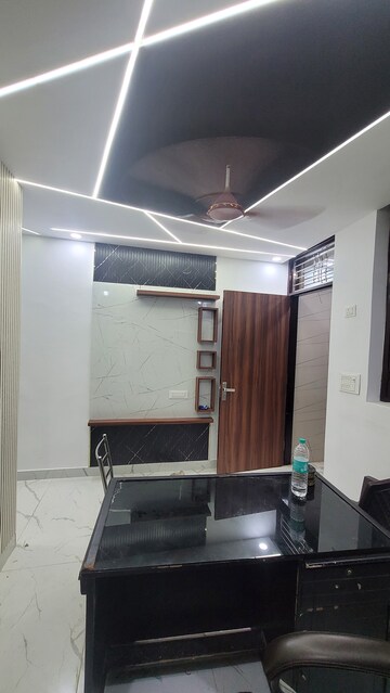 1 BHK Builder Floor For Sale in Dilshad Colony