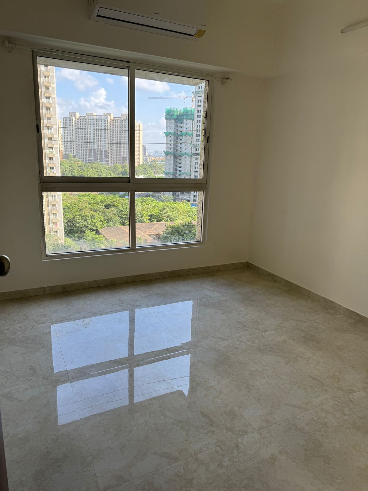 2 BHK Apartment For Rent in Lodha Amara