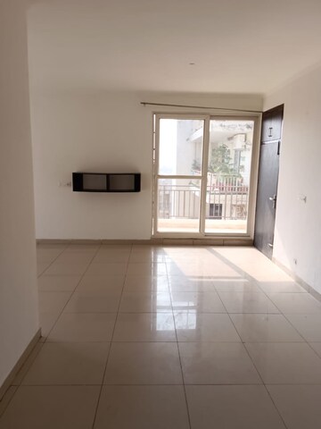 Room in 3 BHK Apartment at Green Valley Heights, Kishanpura – for Sale