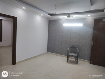 Room in 2 BHK Builder Floor at Mehrauli – for Sale