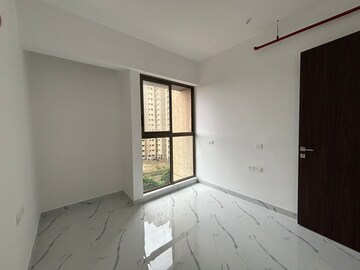 Room in 2 BHK Apartment at Raymond Realty Phase II, Pokhran Road No 2 – for Sale