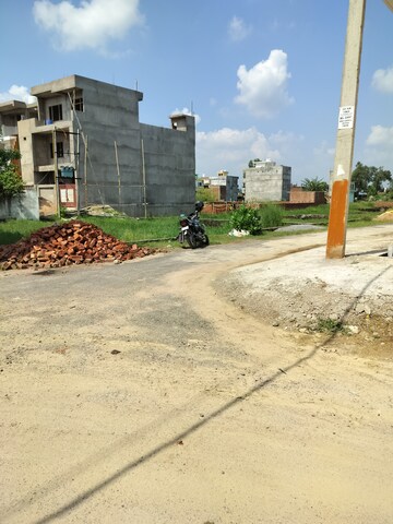  Plot For Sale in Krishna Iscon Valley, Gosainganj