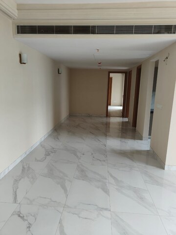 Building Lobby in 4 BHK Villa at Unitech Vista Villas, Sector 45 – for Sale