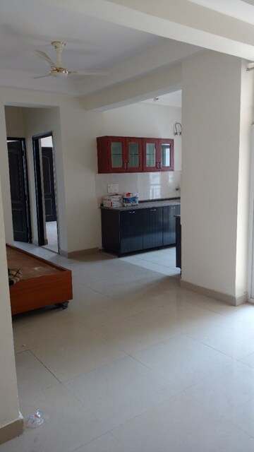 Room in 6+ BHK Independent House at Sector 52 – for Sale