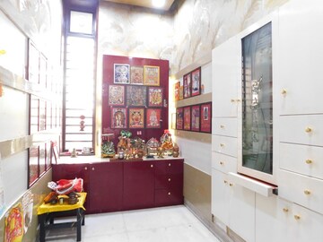 Kitchen in 6+ BHK Independent House at Sector 52 – for Sale
