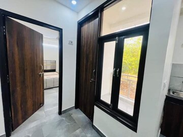 Room in 1.5 BHK Builder Floor at Neb Sarai – for Sale