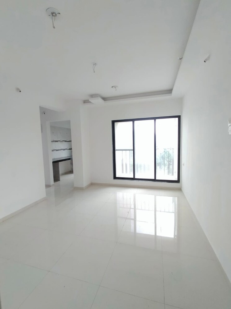 Room, dynamic-crest 1 Bedroom 455 Sq.Ft. Apartment In Shilphata Thane 7536396