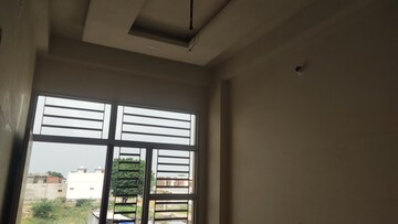 Room in 3 BHK Villa at Kalwar Road – for Sale