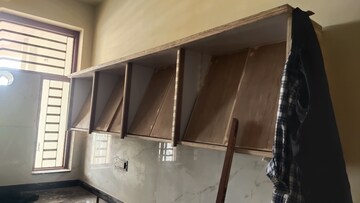Furnished Amenities in 3 BHK Villa at Kalwar Road – for Sale