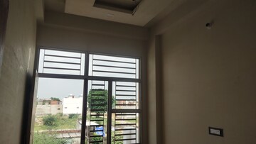 Room in 3 BHK Villa at Kalwar Road – for Sale