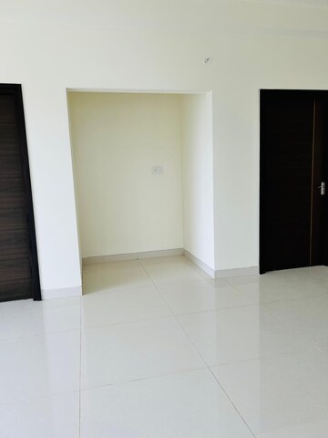 Room in 3 BHK Apartment at Honer Aquantis, Gopanpally – for Sale
