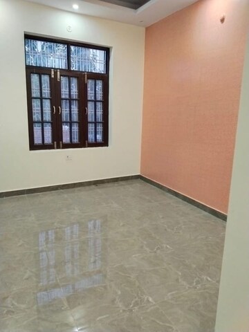 Room in 2 BHK Independent House at Gomti Nagar – for Sale