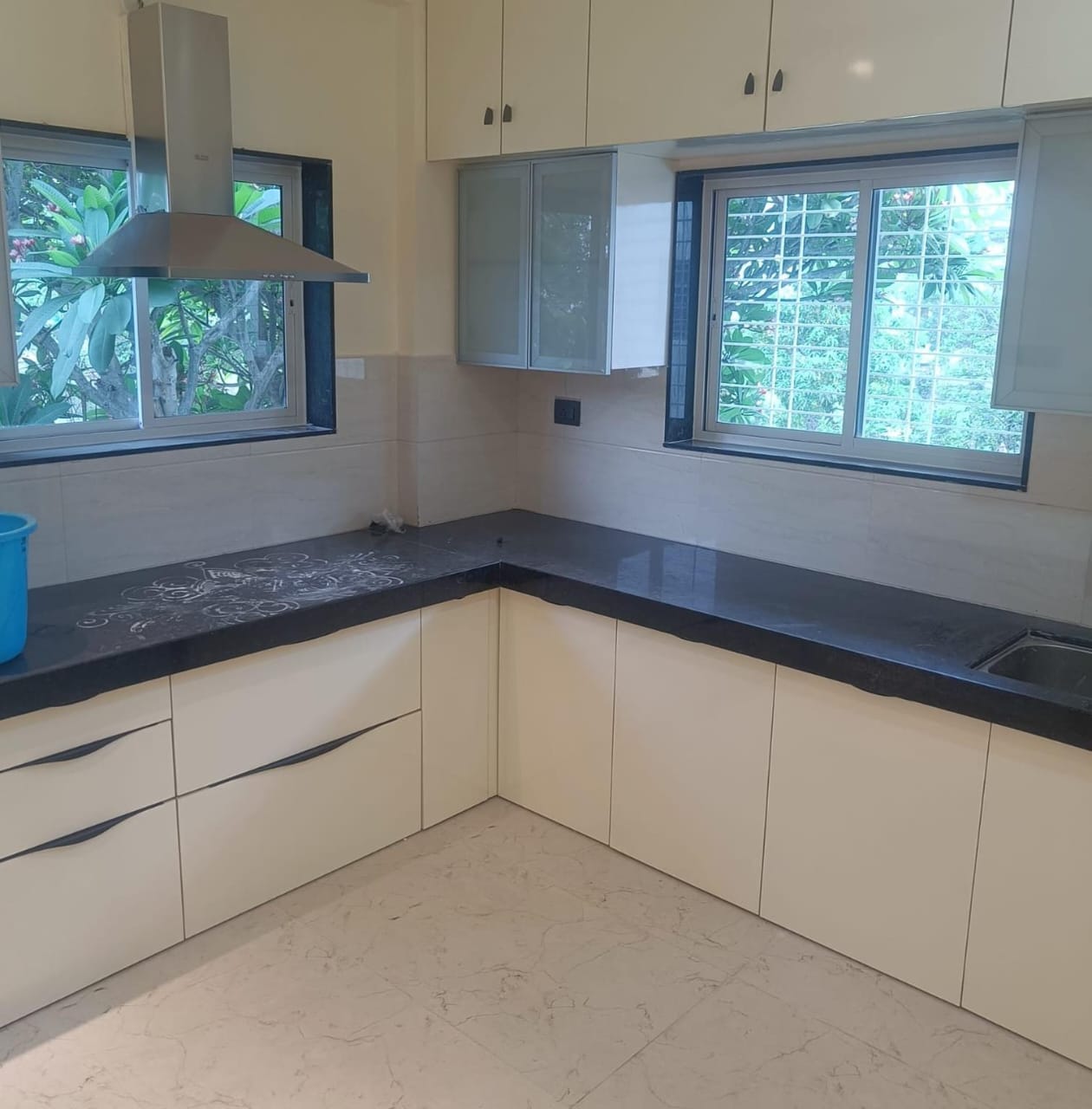 Rental 3 Bedroom 1500 Sq.Ft. Apartment in Wardhaman Nagar Colony Nagpur