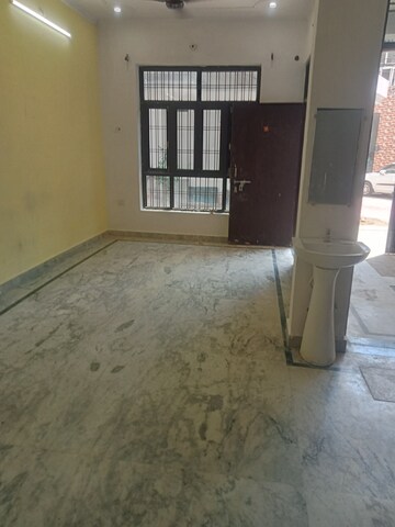 Room in 5 BHK Villa at Faizabad Road – for Sale