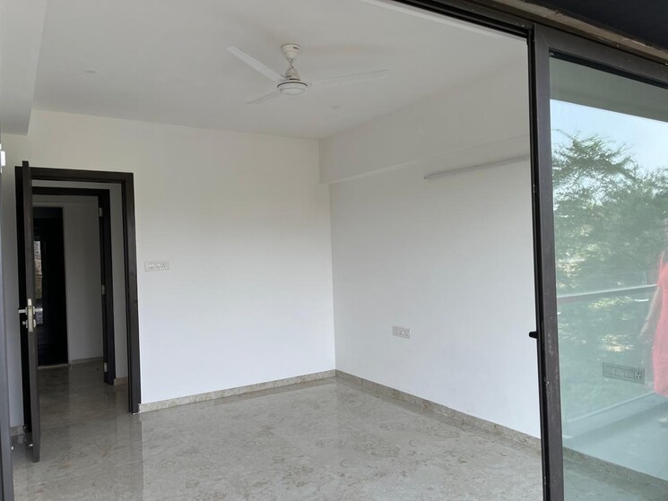 Room, dlh-legacy 3 Bedroom 1280 Sq.Ft. Apartment In Juhu Mumbai 7536949