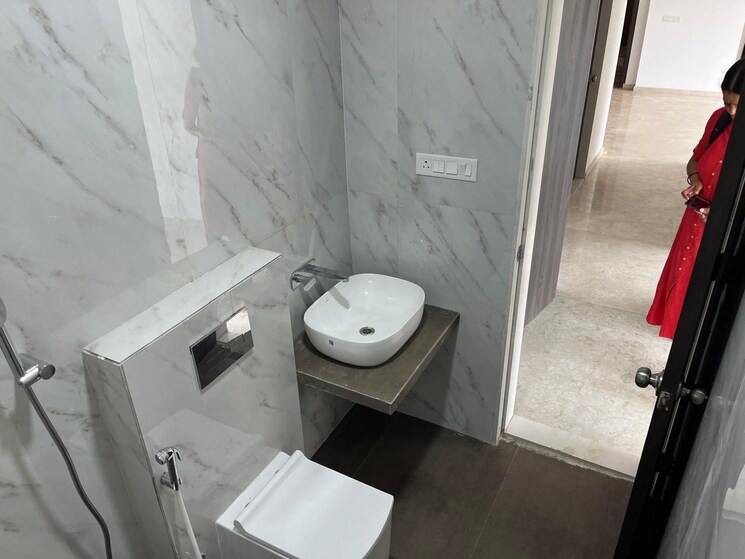 Bathroom, dlh-legacy 3 Bedroom 1280 Sq.Ft. Apartment In Juhu Mumbai 7536949