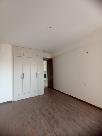 Room in 3 BHK Apartment at Allwin El Spazia, Sanauli – for Sale