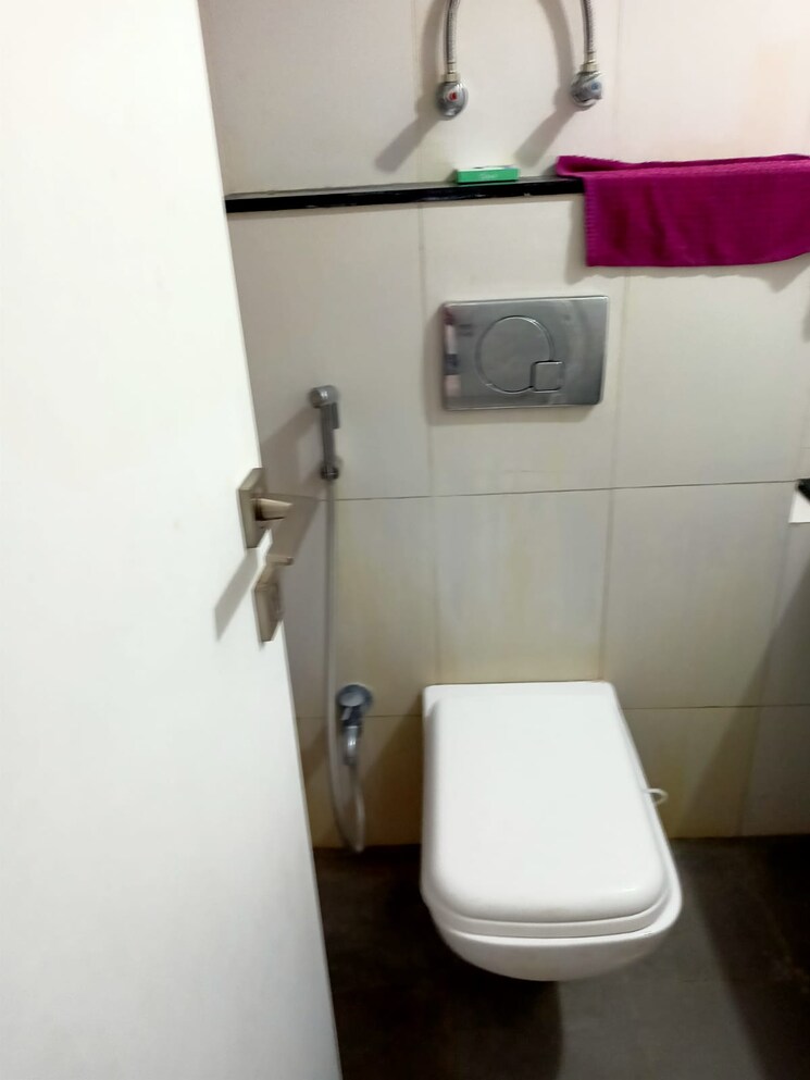 Bathroom, godrej-greens 3 Bedroom 1150 Sq.Ft. Apartment In Undri Pune 7537140