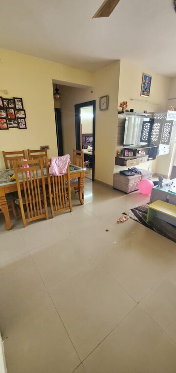 Living Room in 2 BHK Apartment at BPTP Princess Park, Sector 86 – for Sale