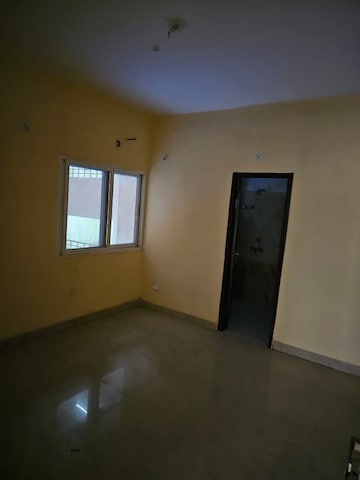 Room in 3.5 BHK Apartment at LDA Parijaat Apartments, Faizabad Road – for Sale