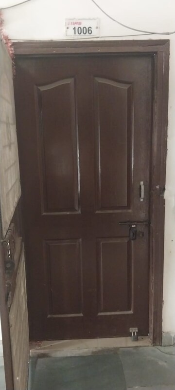 Furnished Amenities in 2.5 BHK Apartment at Srs Royal Hills, Sector 87 – for Sale