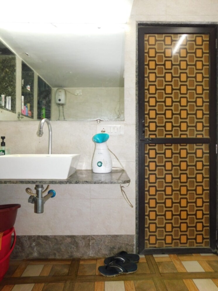 Bathroom, mahakali-model-town 3 Bedroom 1200 Sq.Ft. Apartment In Jogeshwari East Mumbai 7538286