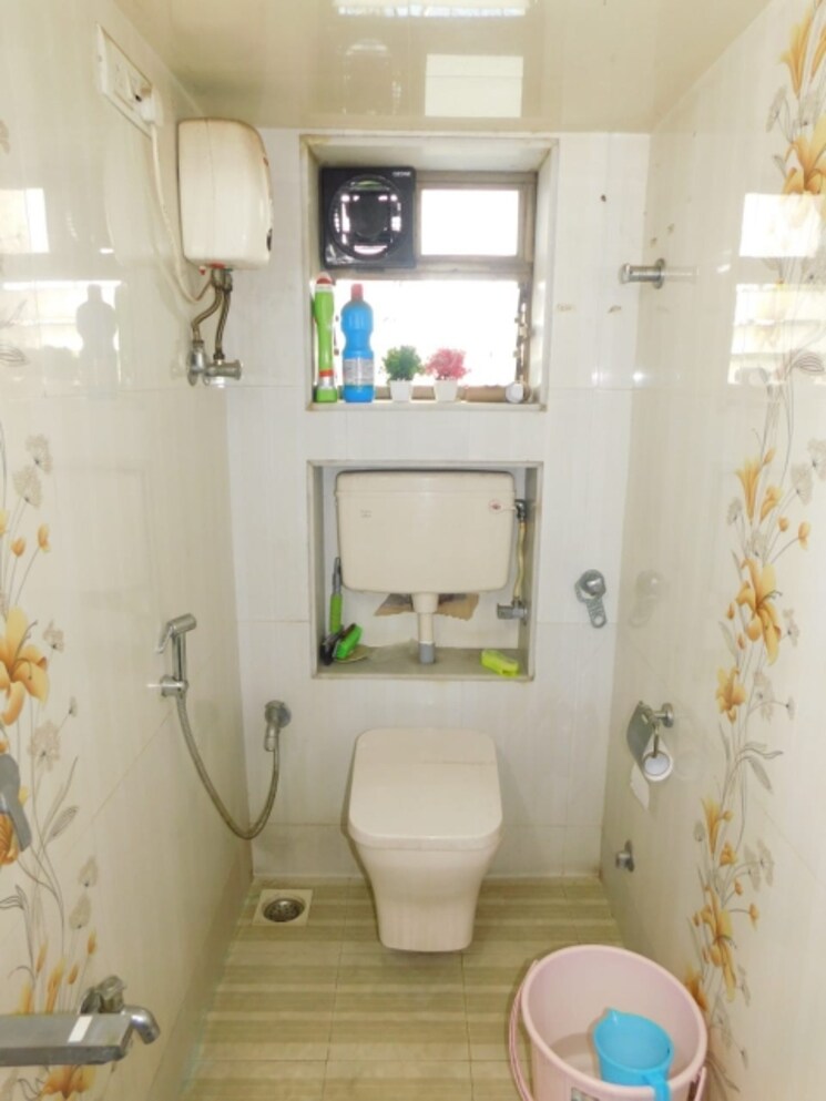 Bathroom, mahakali-model-town 3 Bedroom 1200 Sq.Ft. Apartment In Jogeshwari East Mumbai 7538286