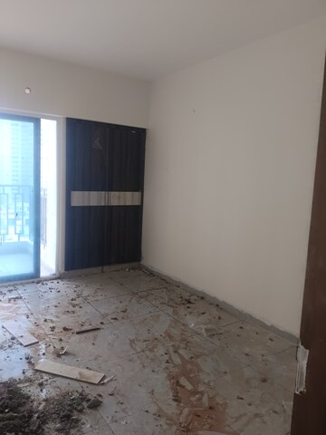 Room in 3 BHK Apartment at SKA Divya Towers, Sector 16 Greater Noida – for Sale