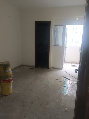 Room in 3 BHK Apartment at SKA Divya Towers, Sector 16 Greater Noida – for Sale