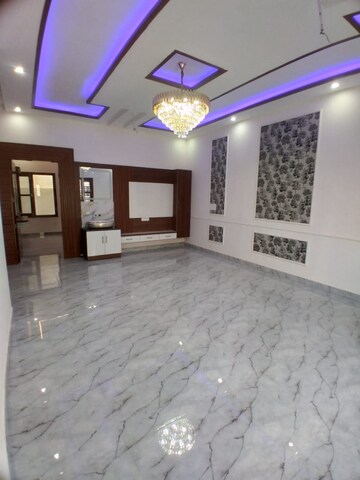 Room in 3 BHK Independent House at Sector 123 – for Sale