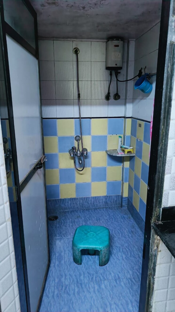 Bathroom, dosti-daffodil 1 Bedroom 400 Sq.Ft. Apartment In Wadala East Mumbai 7538868