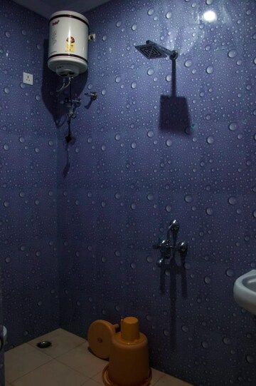 Bathroom in 3 BHK Apartment at M3M Latitude, Sector 65 – for Sale