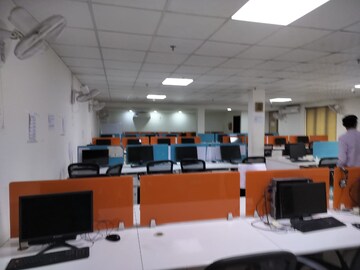 Commercial Office Space 250 Sq.Mt. For Resale in Sector 63 Noida  7539437