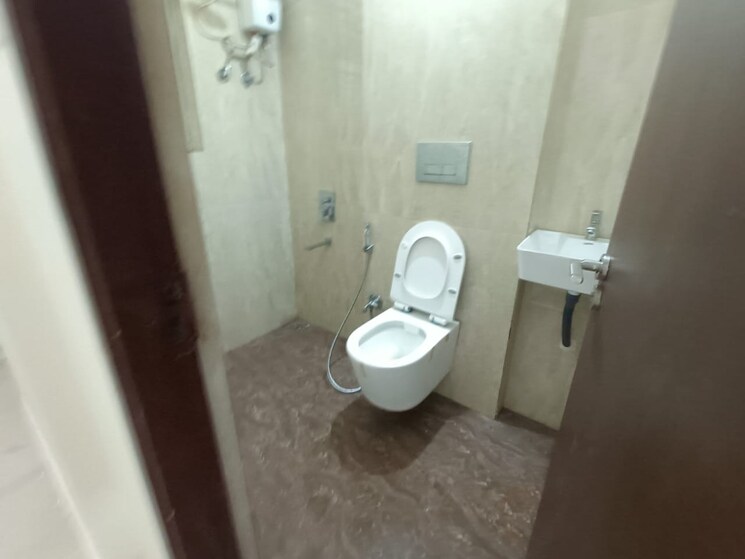 Bathroom, jay-le-jardin 4 Bedroom 1550 Sq.Ft. Apartment In Chembur Mumbai 7539439