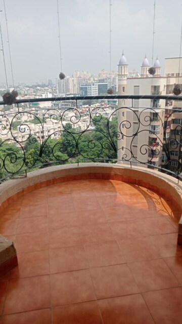 Balcony in 3.5 BHK Apartment at Omaxe The Nile, Sector 49 – for Sale