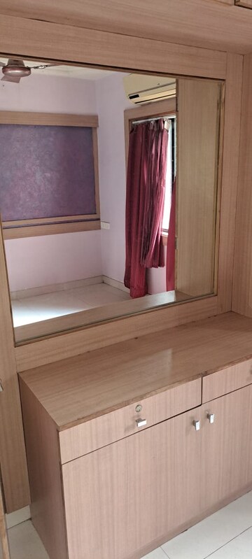 Room in 2 BHK Apartment at Lalwani Residency, Viman Nagar – for Sale