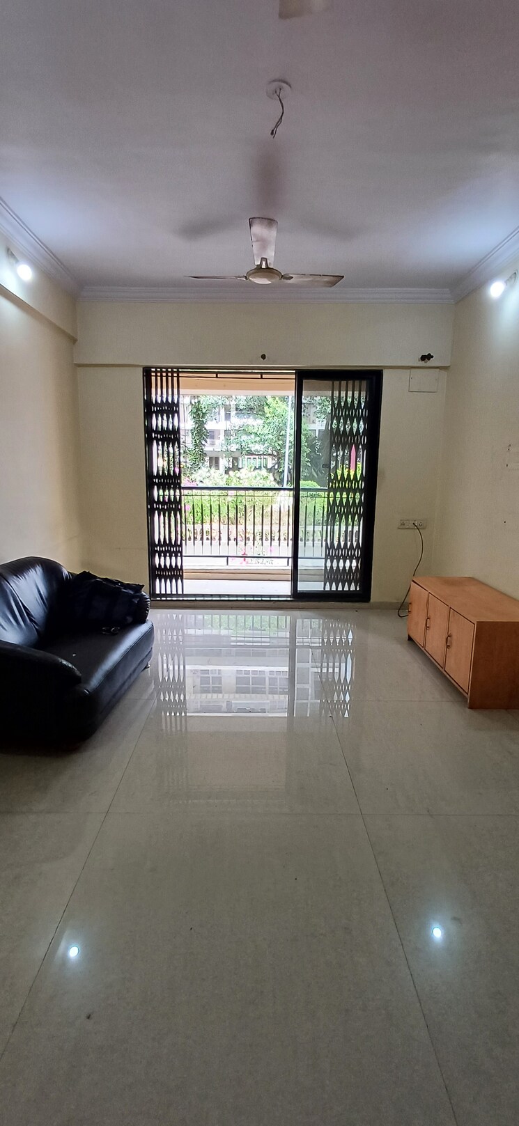 Living Room, laxmi-narayan-residency 2 Bedroom 950 Sq.Ft. Apartment In Vartak Nagar Thane 7539742