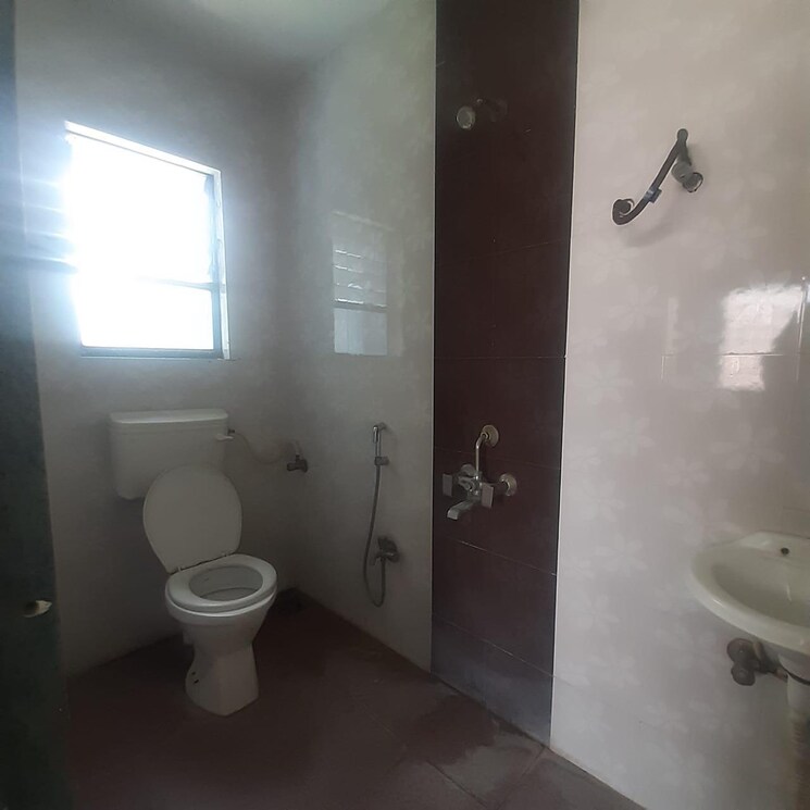 Bathroom, pandhari-niwas 5 Bedroom 2200 Sq.Ft. Villa In Wakad Pune 7539800