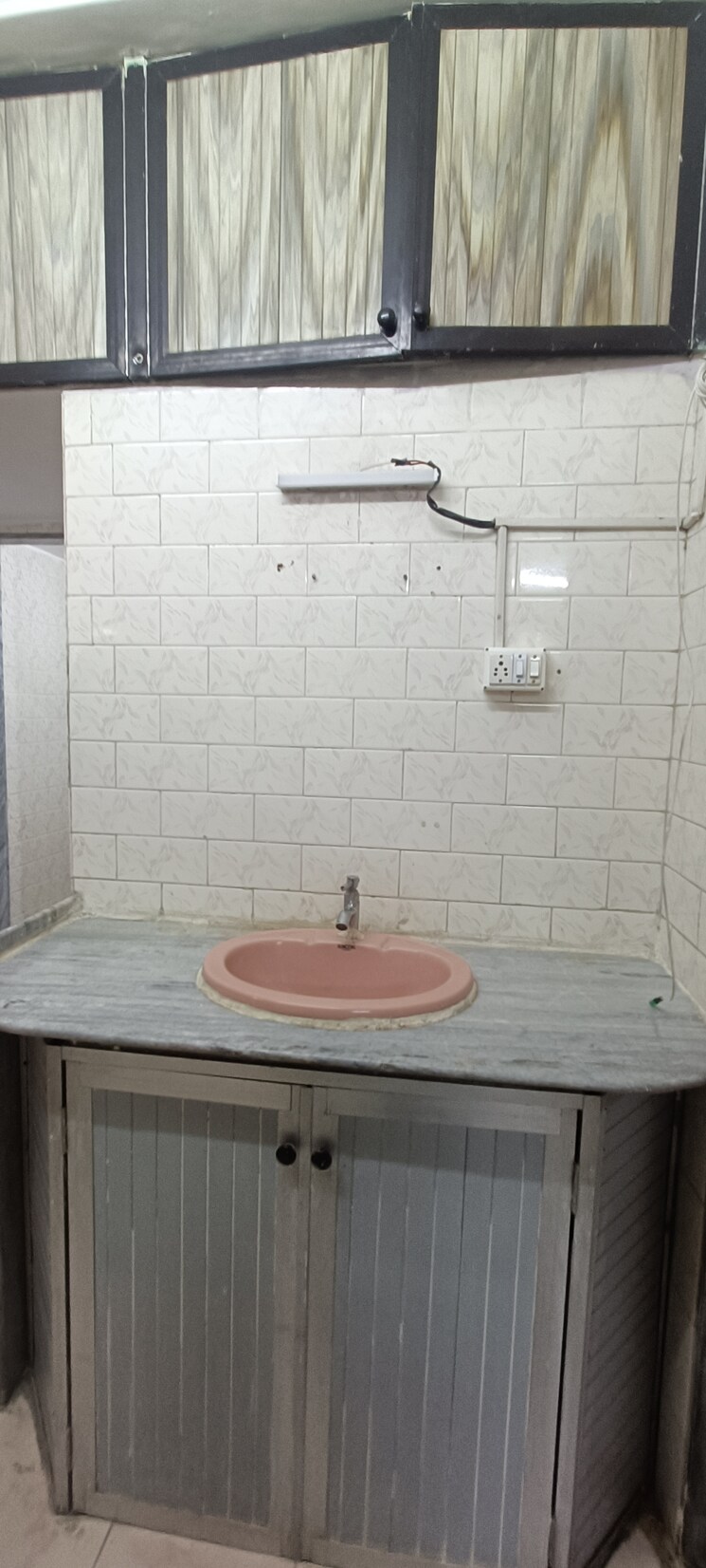 Bathroom, golden-orchid 2 Bedroom 1000 Sq.Ft. Apartment In Santacruz East Mumbai 7539838