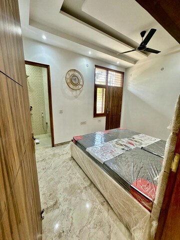 Room in 2 BHK Builder Floor at Anand Vihar – for Sale