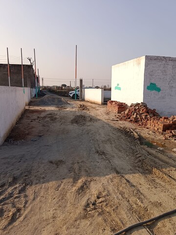  Plot – Exterior View View at Dhoom Manikpur - for Sale