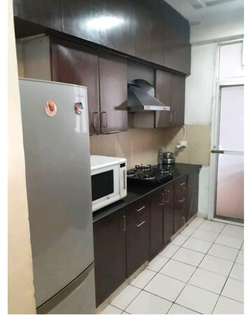 Kitchen in 3.5 BHK Apartment at Omaxe The Nile, Sector 49 – for Sale