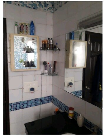Bathroom in 3.5 BHK Apartment at Omaxe The Nile, Sector 49 – for Sale
