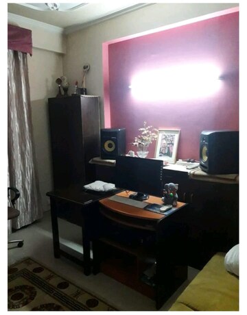 Bedroom in 3.5 BHK Apartment at Omaxe The Nile, Sector 49 – for Sale