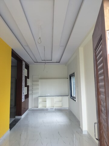 Room in 4 BHK Independent House at Kundanpally – for Sale