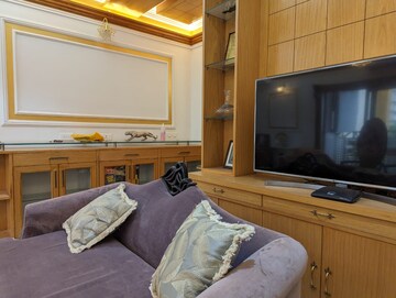 Bedroom in 4 BHK Builder Floor at Puri Vip Floors, Sector 81 – for Sale